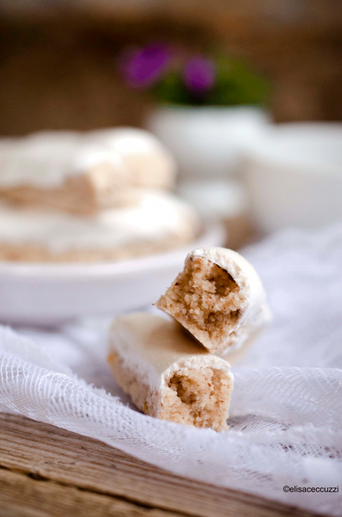 Le Buone Ricette Della Nonna Torroncini Alle Mandorle Taste Abruzzo 